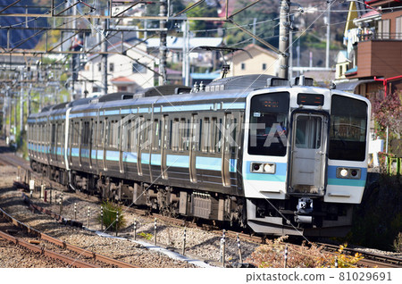 中央本線鹽津上野原JR東系列211 N324編隊（長野） 81029691
