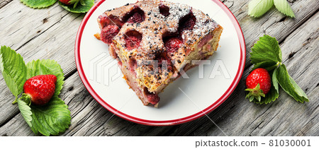 Slice of tasty homemade strawberry tart Slice of tasty homemade strawberry tart 81030001