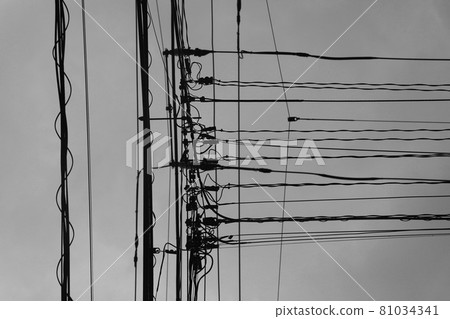 城市中的電線 城市中的電線 81034341