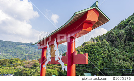 山口縣長門市元之隅稻荷神社，文字空間 81035176