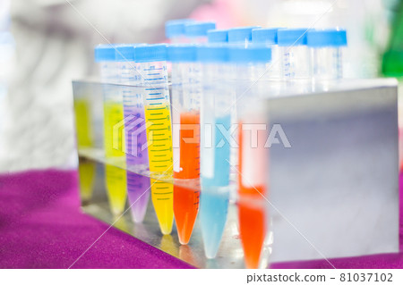 Scientific test tube simulations in the lab Scientific test tube simulations in the lab 81037102