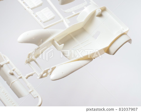 Classic car plastic model parts up (body) 81037907