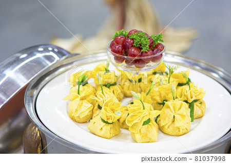 Table at a buffet restaurant party Table at a buffet restaurant party 81037998