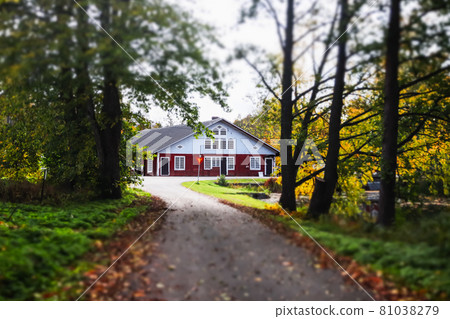Autumnal view of old village Ruotsinpyhtaa, Finland. 81038279
