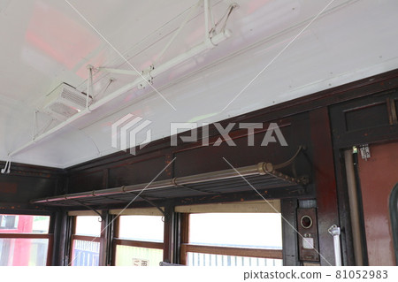 Image of the inside of an old railroad car 81052983