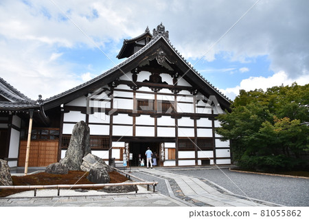 京都嵐山天龍寺 81055862