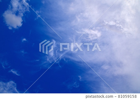 雨季的天空 雨季的天空 81059158