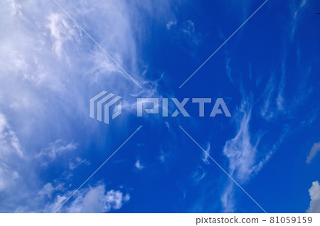雨季的天空 雨季的天空 81059159