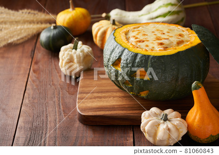 整個南瓜焗 81060843