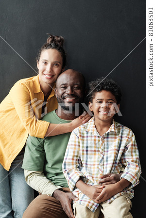 Happy African family of three 81063501
