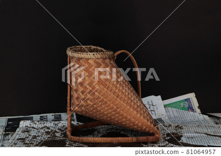 泰國的竹製品和瓶架 81064957