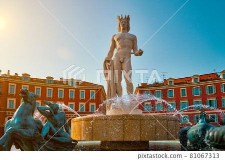 Fountain du Soleil at Place Massena. Nice, France. 81067313