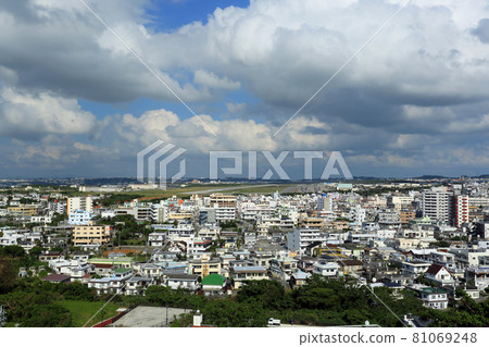 A bird's-eye view of Ginowan City on the main island of Okinawa A bird's-eye view of Ginowan City on the main island of Okinawa 81069248