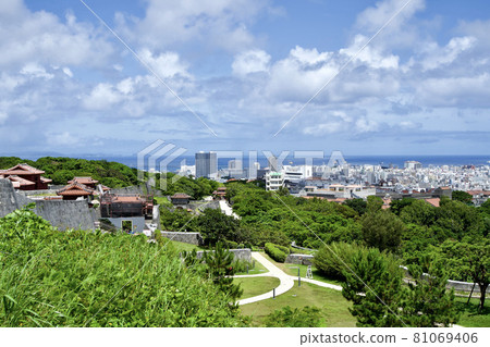 首里城和那霸市 81069406