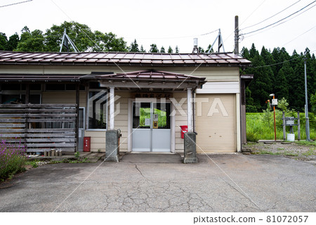 JR越後岩澤站(新潟縣小治谷市) JR越後岩澤站(新潟縣小治谷市) 81072057
