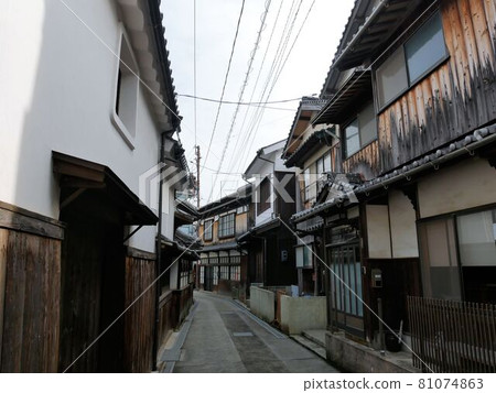 Mitarai's traditional Japanese architecture (Osaki-Shimojima, Kure City, Hiroshima Prefecture) Mitarai's traditional Japanese architecture (Osaki-Shimojima, Kure City, Hiroshima Prefecture) 81074863