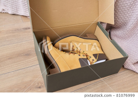 New womens leather brown waterproof hiking winter autumn boots in a box 81076999