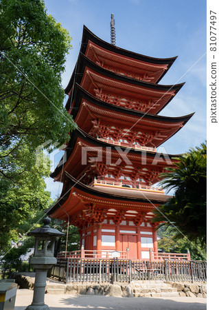 Miyajima Five-storied Pagoda <Miyajima, Hiroshima Prefecture / August> 81077497