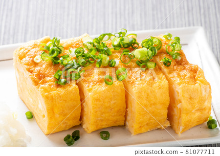 Fried egg. Fried egg. 81077711