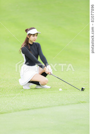 A female approach to enjoy golf A female approach to enjoy golf 81077896