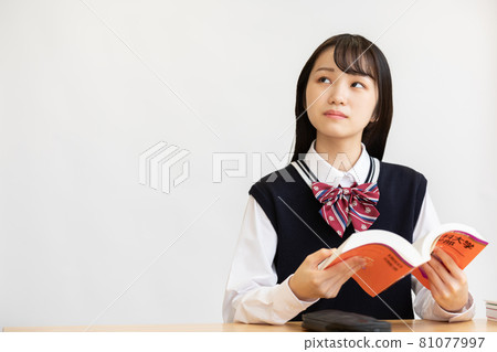 高中生 81077997