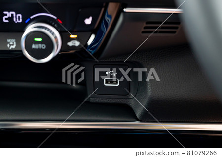 汽車上的USB端口標准設備 汽車上的USB端口標准設備 81079266