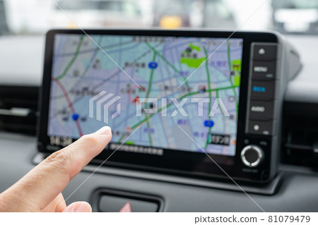 車載導航操作圖（車內） 81079479