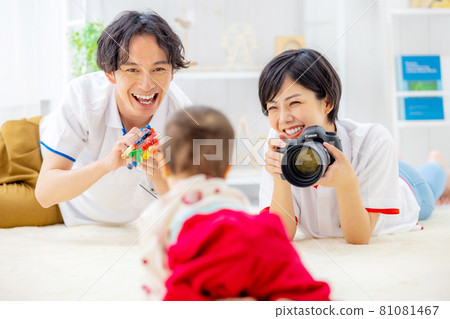 Shooting studio baby Shooting studio baby 81081467