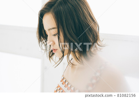 Hairstyle images for young women 81082156