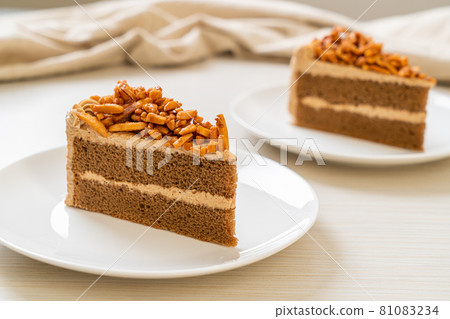 coffee almonds cake on plate 81083234