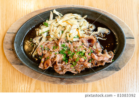 teriyaki pork in hot pan - Japanese food style 81083392