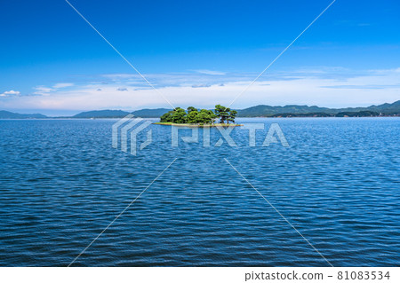 《島根縣》夏之湖真道，Yomega島 81083534