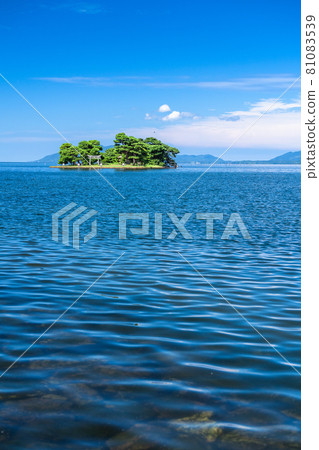 《島根縣》夏之湖真道，Yomega島 81083539