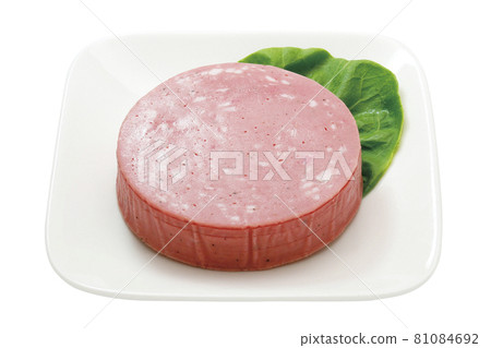 Beer sausage_09 (with cutout pass) Beer sausage_09 (with cutout pass) 81084692