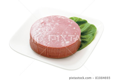 Beer sausage_10 (with cutout pass) 81084693