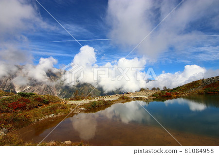 Mt. Shirouma reflected in Happo Pond (Mt. Shirouma) Mt. Shirouma reflected in Happo Pond (Mt. Shirouma) 81084958