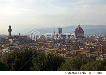 Cityscape looking toward Duomo from Piazzale Michelangelo 81088806