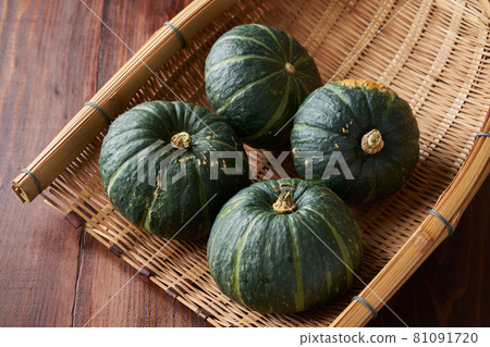 Bochan pumpkin in a colander 81091720