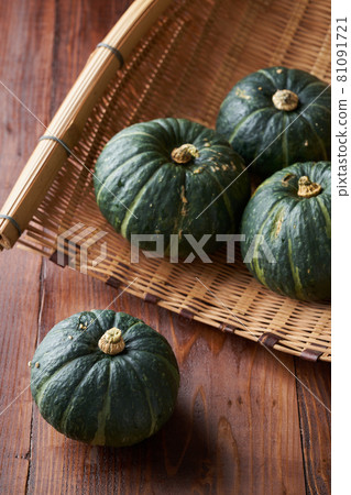 Bochan pumpkin in a colander Bochan pumpkin in a colander 81091721