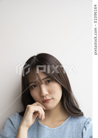 思維女人的肖像 思維女人的肖像 81096164