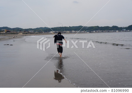 Youth run Youth run 81096990