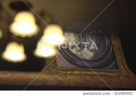 Figurines in interiors, interiors, and glass shelves 81099305