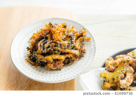 Tsukudani of goya 81099736