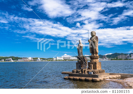 《島根縣》 位於真道湖畔的地藏宗師 81100155