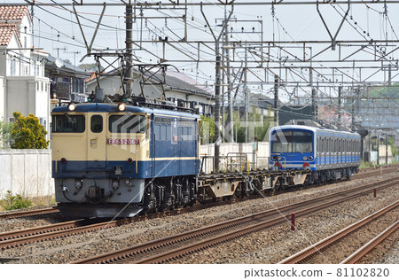 東海道本線大磯二宮JR貨運EF65-2067(新鶴見)+伊豆箱根鐵道5000系列腳背 東海道本線大磯二宮JR貨運EF65-2067(新鶴見)+伊豆箱根鐵道5000系列腳背 81102820