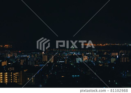 Kobe cityscape seen from Nada mountain (night view) Kobe cityscape seen from Nada mountain (night view) 81102988