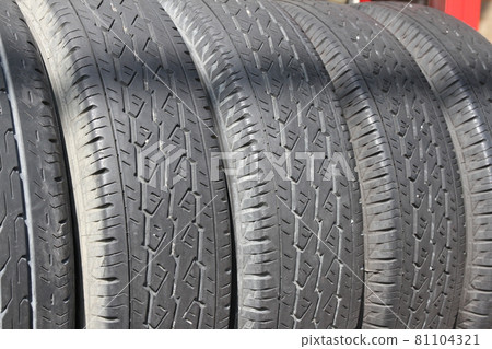 輪胎店出售的二手輪胎 輪胎店出售的二手輪胎 81104321