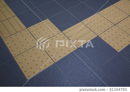 盲文塊和站場 81104793