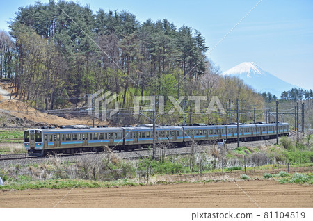 中央本線長坂小淵澤 JR 東 211 系列 0 系列 N605 編隊(長野) 中央本線長坂小淵澤 JR 東 211 系列 0 系列 N605 編隊(長野) 81104819