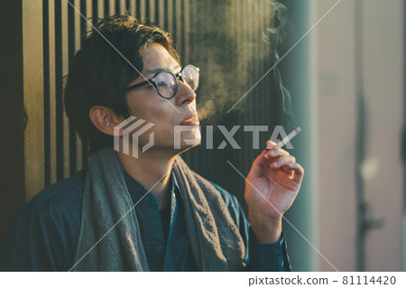 與工人休息 81114420